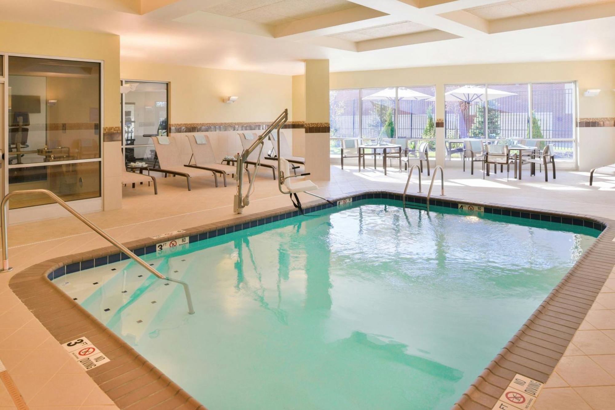 Hotel Courtyard By Marriott Columbus Grove Grove City